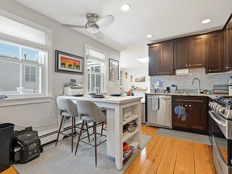 33 Mystic St #3 — Photo 7