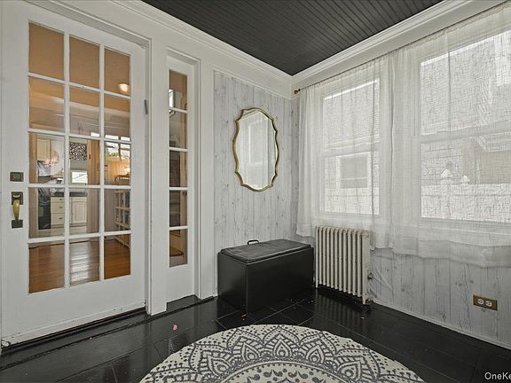 3rd image of 48 Poplar Street