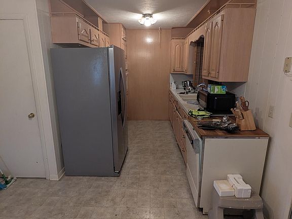 3rd image of 5653 Apache Dr