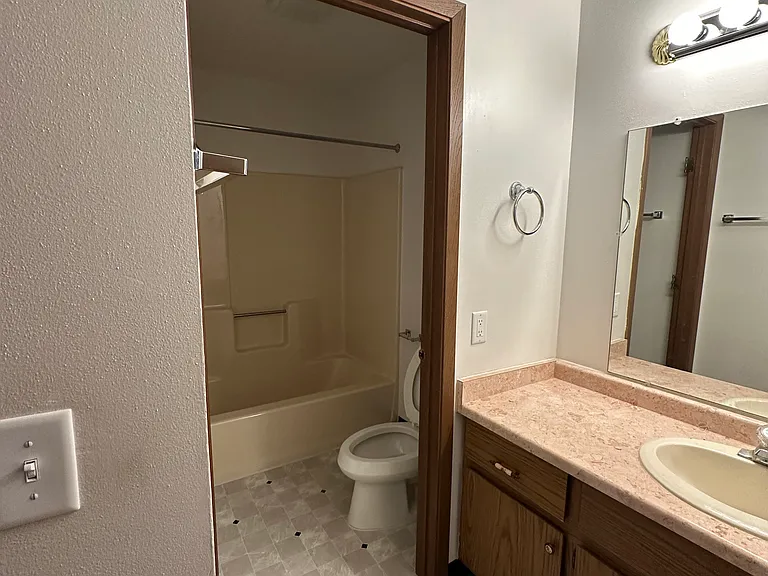405 E Paradise Dr #7 — Photo 10