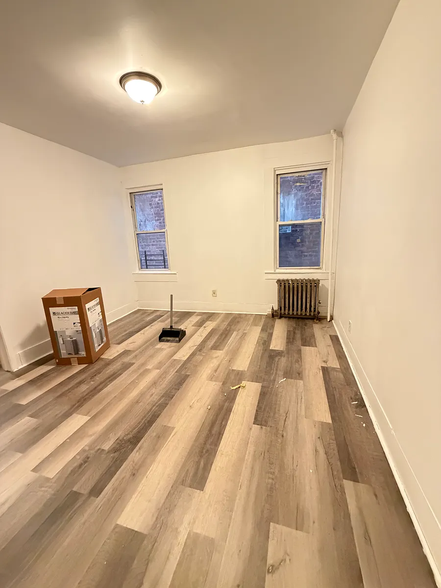 Building Photo - 89 Laurel Ave #1