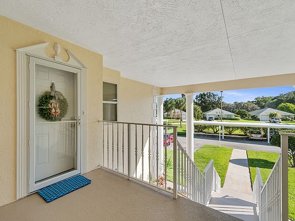 4th image of 375 N Grove Isle Cir Unit 375