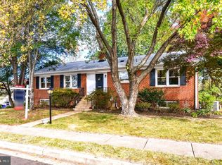 4911 35th Rd N, Arlington, VA 22207