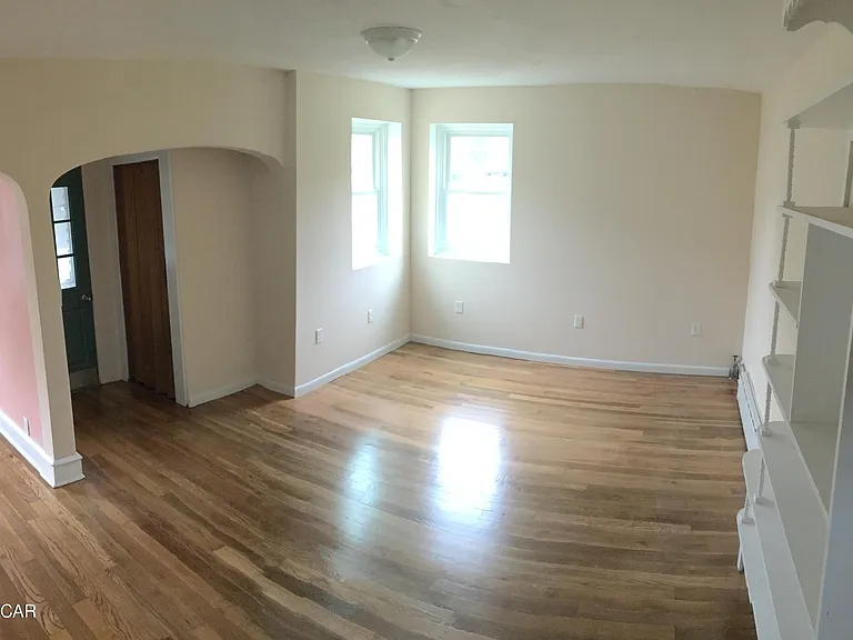 66 Park St — Photo 16