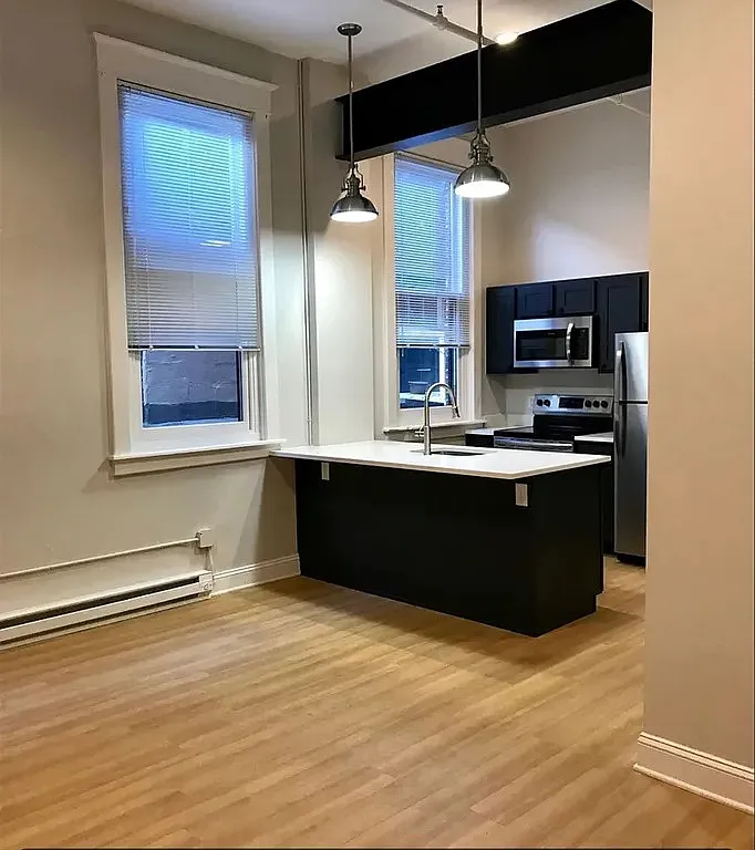 148 Clinton Street — Photo 4