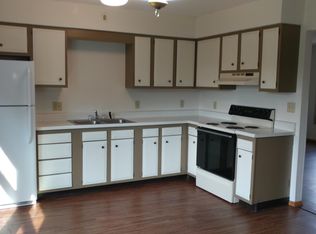 1004 Monroe St, Onalaska, WI 54650