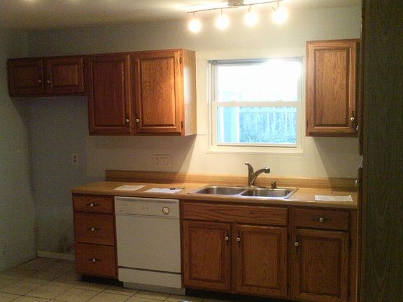 5th image of 1569 Brenthaven Ln