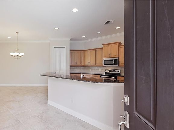 5th image of 6123 25TH STREET E