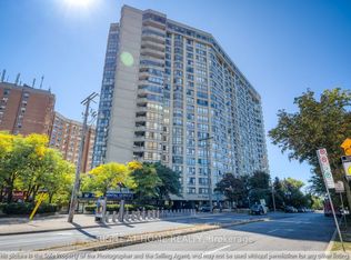 5444 Yonge St #1810, Toronto, ON