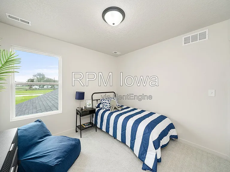329 Freedom Way — Photo 8