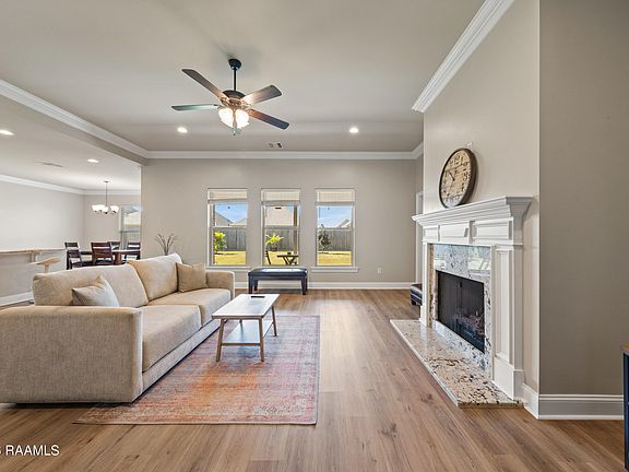 4th image of 619 Bay Meadow Ln