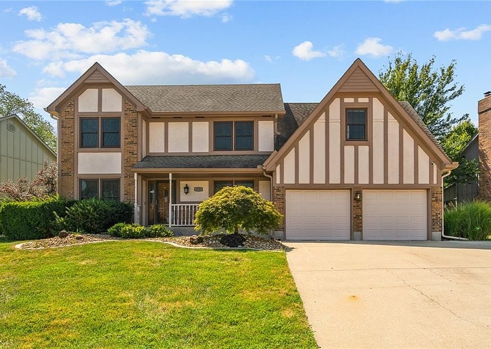 1st image of 5722 Richards Cir