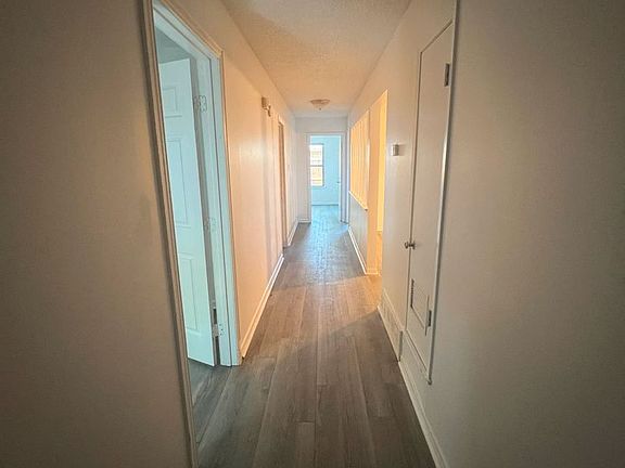 3rd image of 2024 N Willis St APT 3