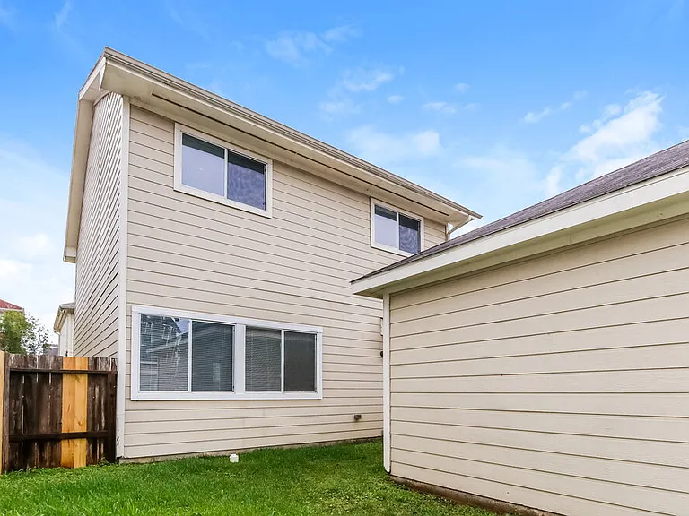1671 Nichole Woods Dr — Photo 17