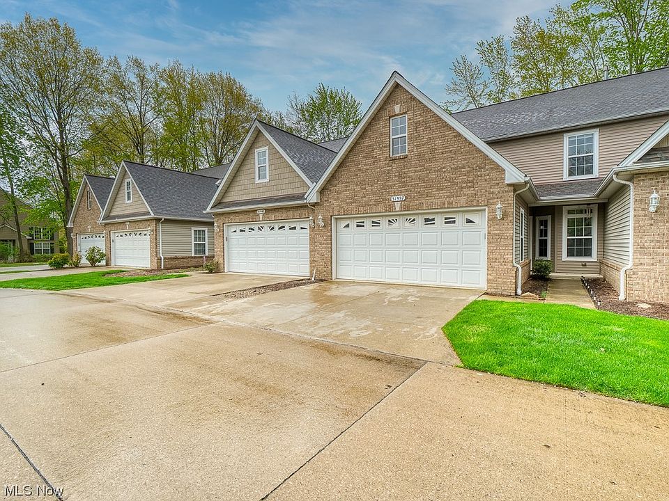 1st image of 31997 Magnolia Ln