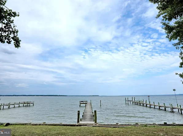 18980 Wicomico River Dr, Cobb Island, MD 20625