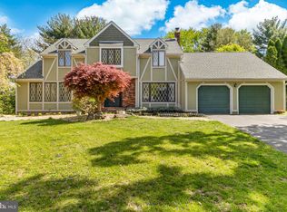 6 Laurel Wood Dr, Lawrence Township, NJ 08648