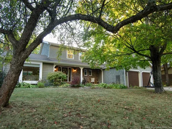 44 Birchwood Cres, Moncton, NB E1E 3Y7