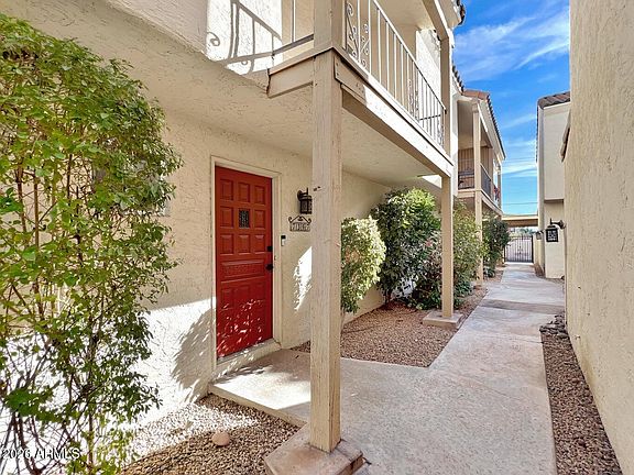 3rd image of 7347 E THORNWOOD Drive