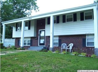 15 Indiana Ave, Jackson, NJ 08527