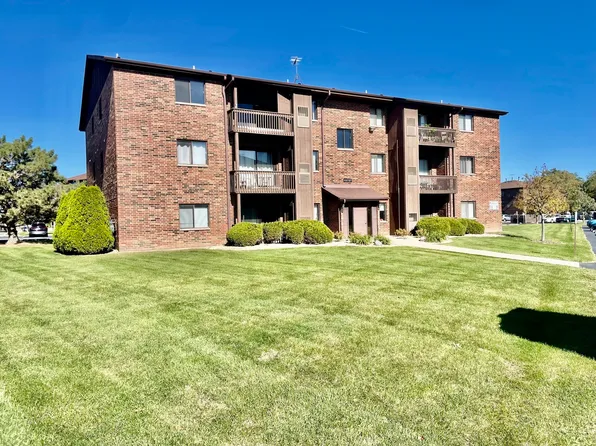 15727 Peggy Ln APT 9, Oak Forest, IL 60452