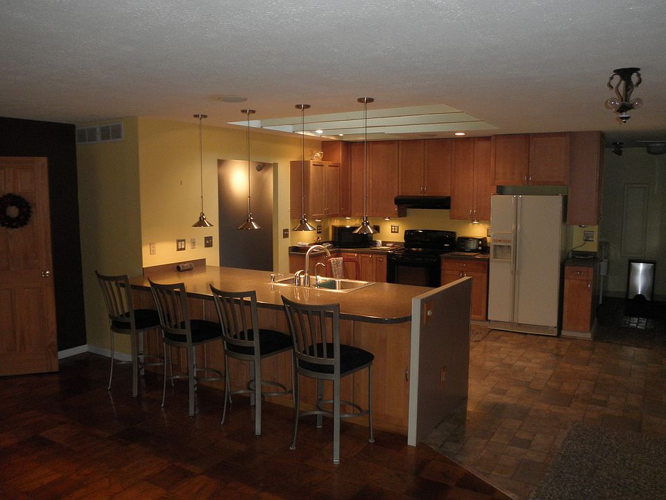 1st image of 17204 Greenbrier Dr