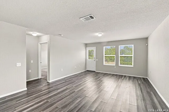 13227 Ashworth Blvd — Photo 6
