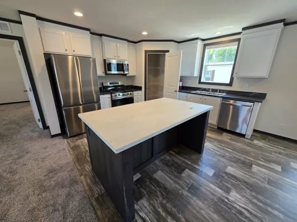 175 N Michigan Ave #194, Coldwater, MI 49036