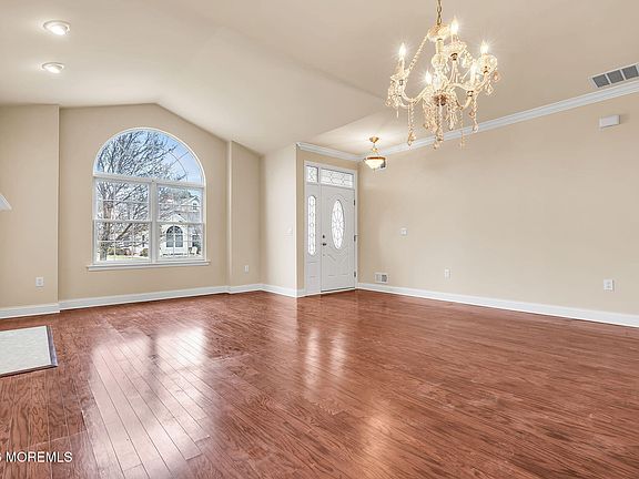 5th image of 107 Brigantine Boulevard