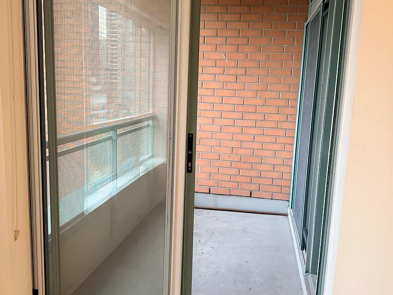 887 Bay St #902 — Photo 8