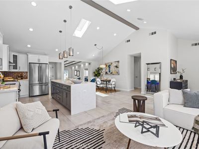 6017 Encino Ave, Encino, CA, 91316