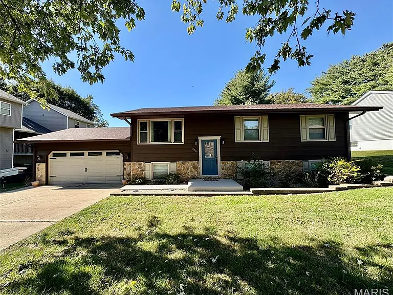 2315 Williams St — Photo 2