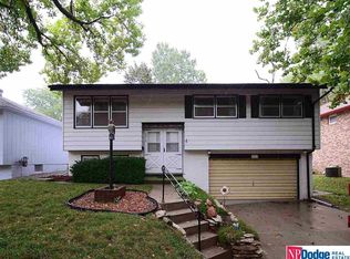 4913 S 79th St, Ralston, NE 68127