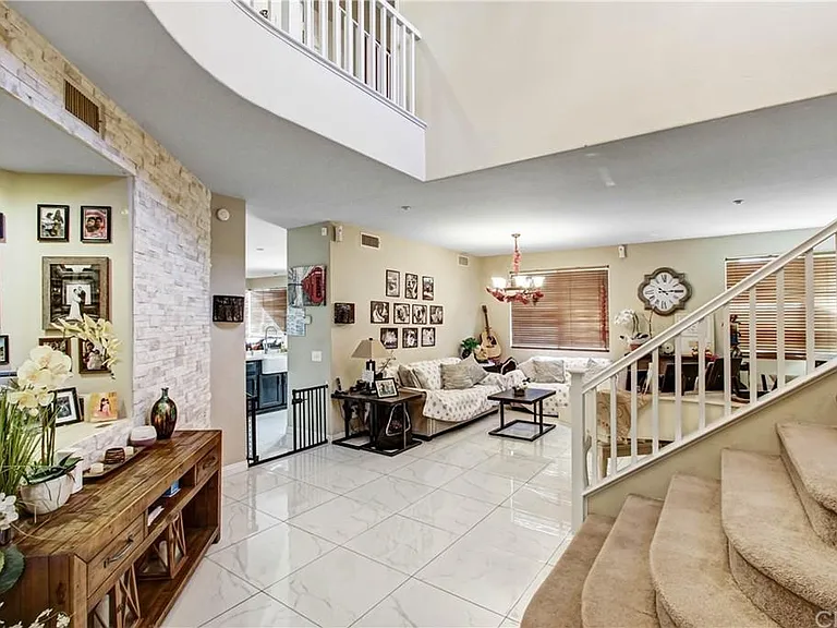 4774 Creekway Ln — Photo 11