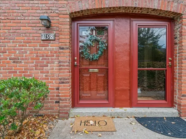 1198 Pennsbury Blvd, Pittsburgh, PA 15205