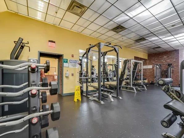 186 Wayne Street image 17 of 35