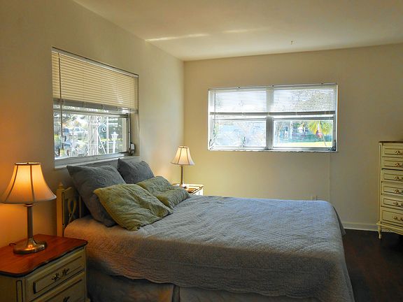 4th image of 2040 Pine Ridge Dr