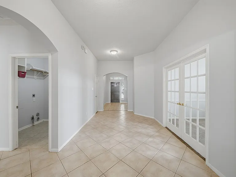 1631 Crescent Shores Ln — Photo 13
