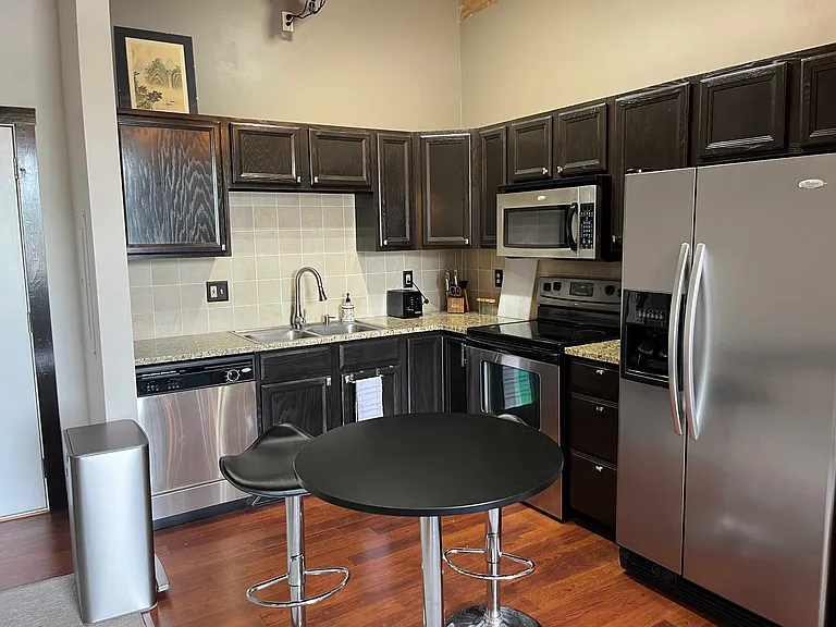 940 Monroe Ave NW #416 — Photo 4