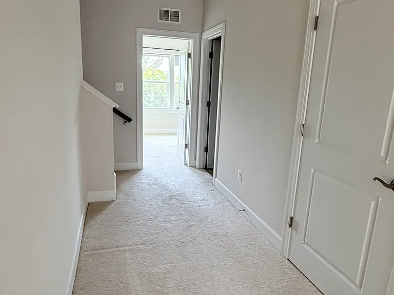3511 Carnaby St — Photo 11