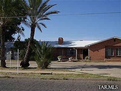 2nd image of 3243 E Edison St