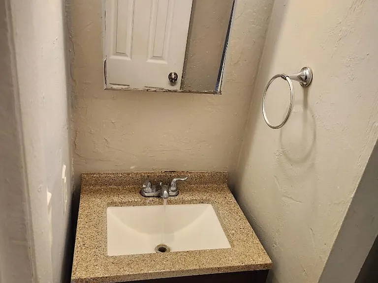 Unit Photo