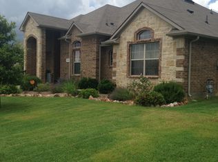 916 Regency Ct, Denton, TX 76210