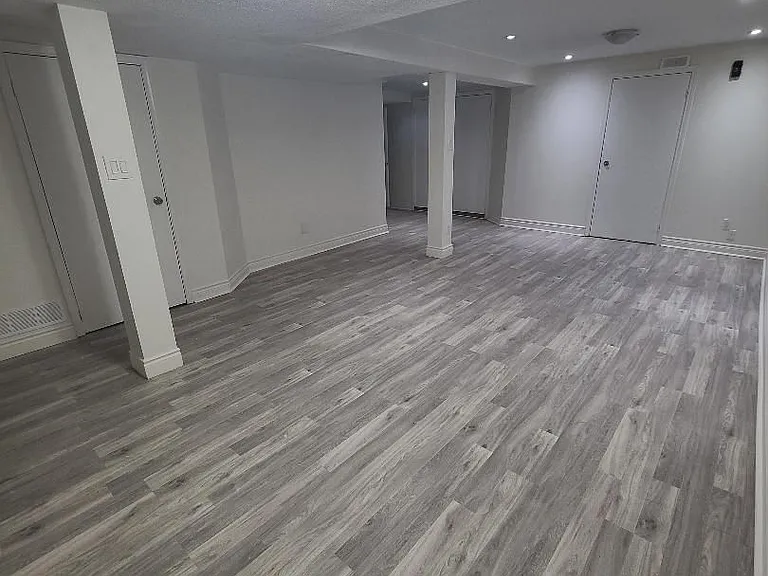 26 Millcroft Way #BSMNT — Photo 4