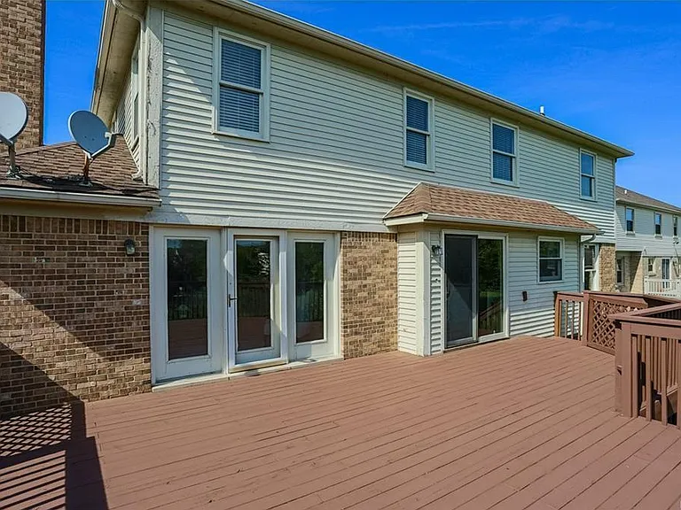 9140 Countrywood Dr — Photo 5