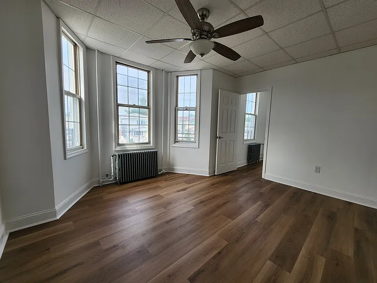 74 W 7th St #2 — Photo 11