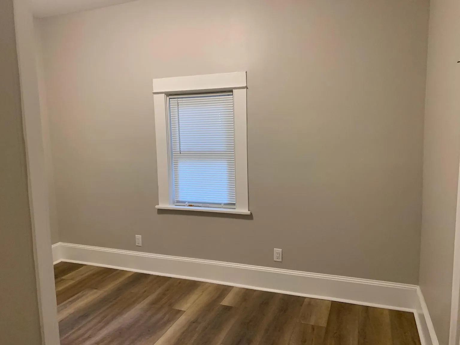 3 bed, 1100 sqft, $2,250 — Photo 4