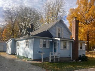 321 E Cherry St, Argos, IN 46501