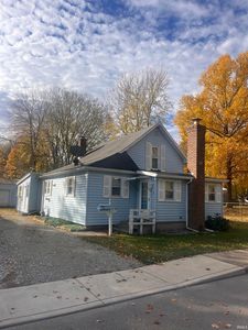 321 E Cherry St, Argos, IN, 46501