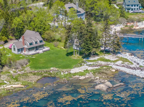 299 Island Avenue, Saint George, ME 04859